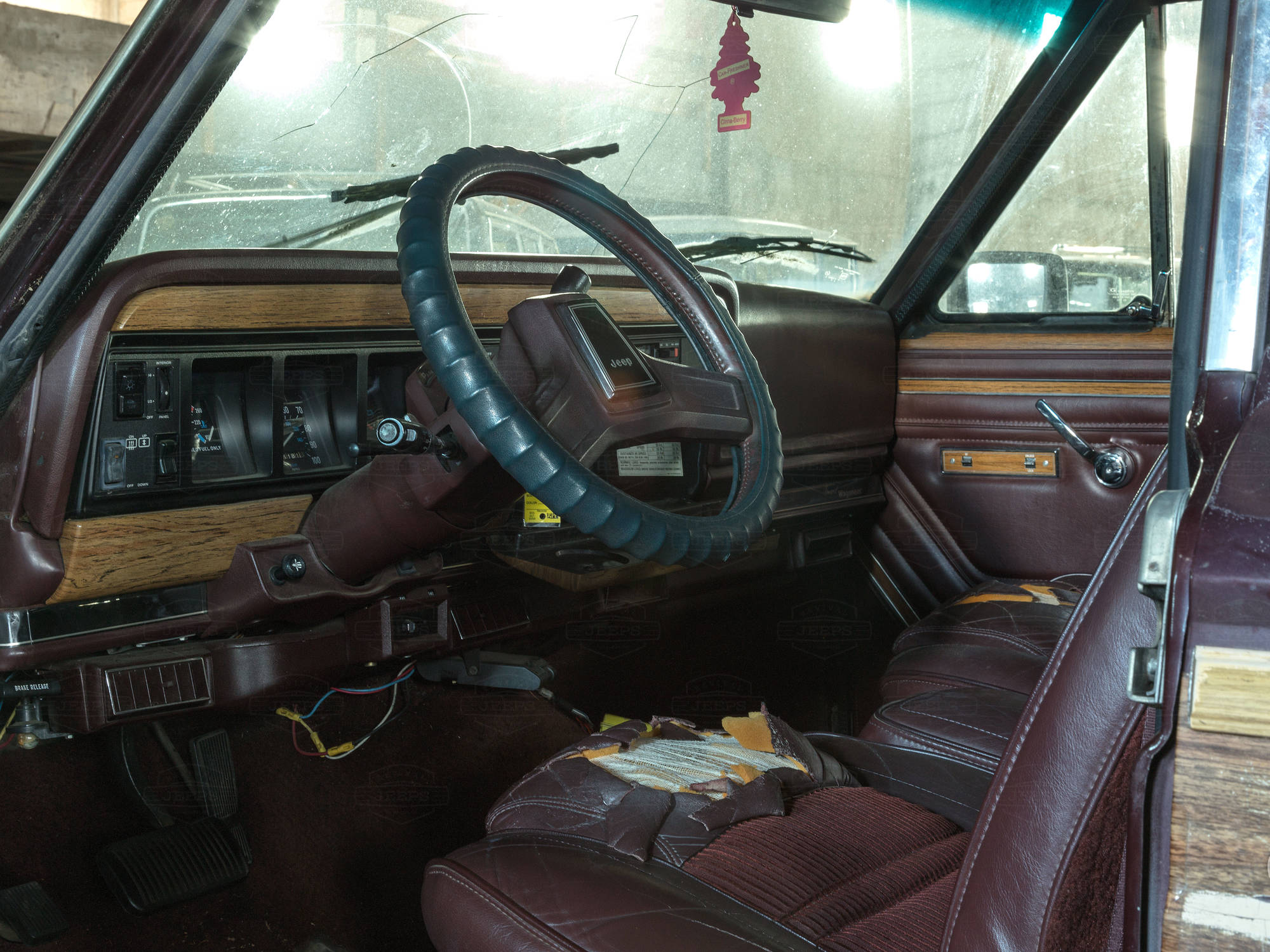 1987 AMC Grand Wagoneer Maroon 1JCNJ15U9HT020597