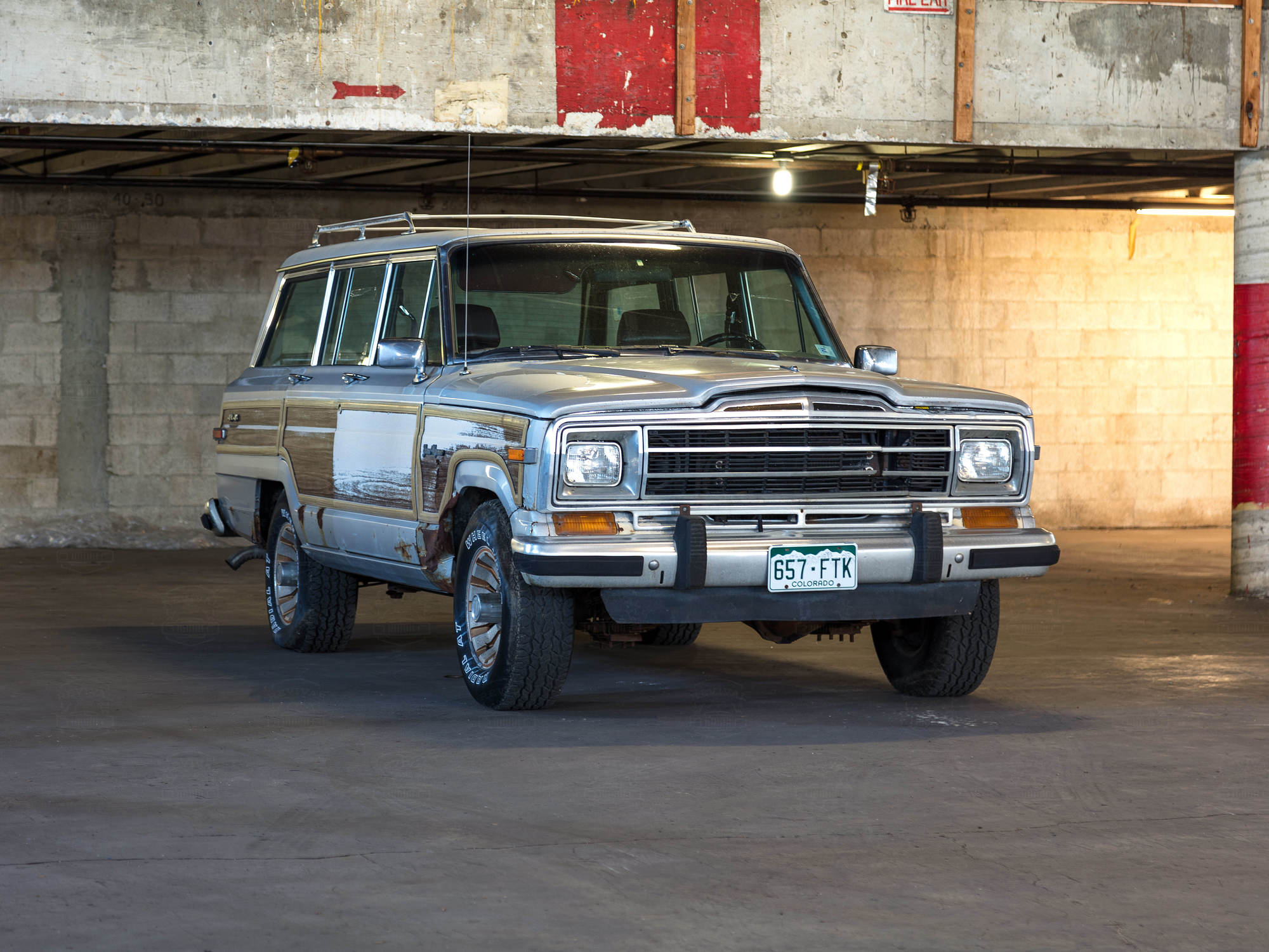 1987 AMC Grand Wagoneer Silver 1JCNJ15U6HT020251